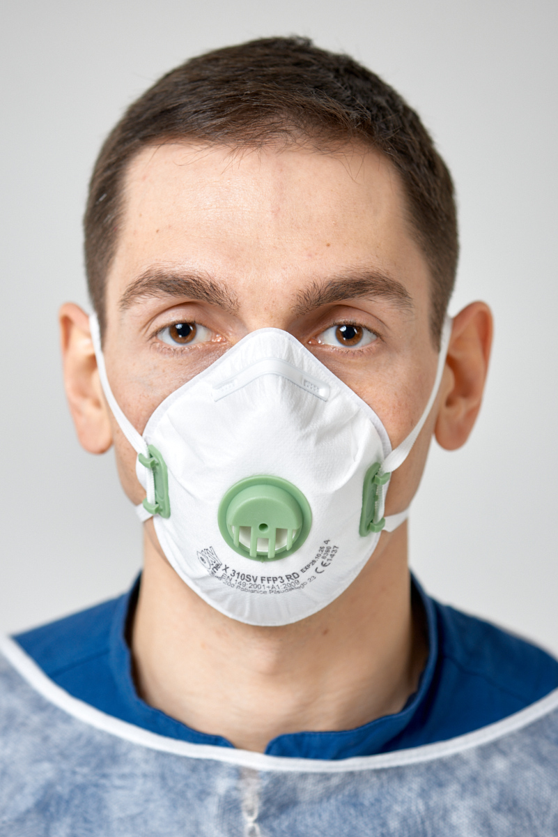 Half mask FFP3 R D, N99 (BFE ≥ 99%), with valve, European production